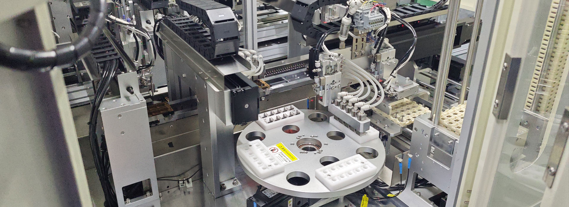 自動車部品部です